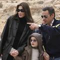 Nicolas Sarkozy, njegova domnevna zaročenka Carla Bruni in njen sin Aurelien so 