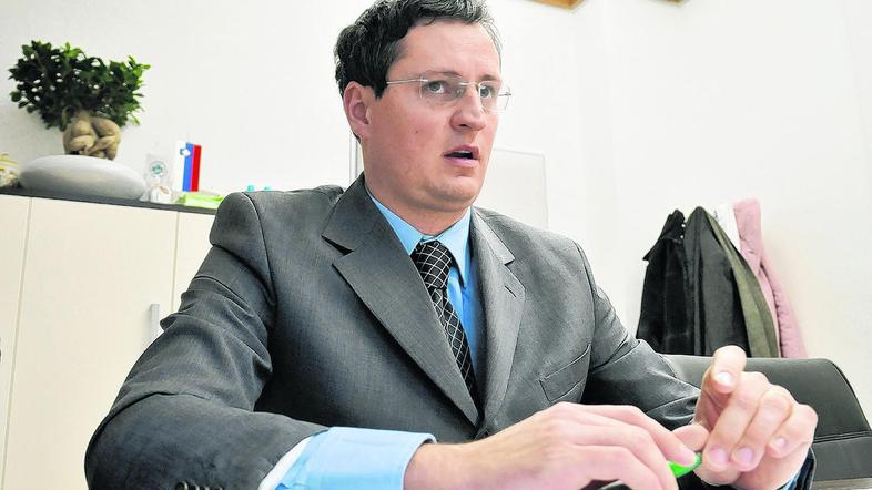 Lekarna Ljubljana, ki jo vodi Marko Jaklič, bo poleg ovadbe zoper Jazbinška spro