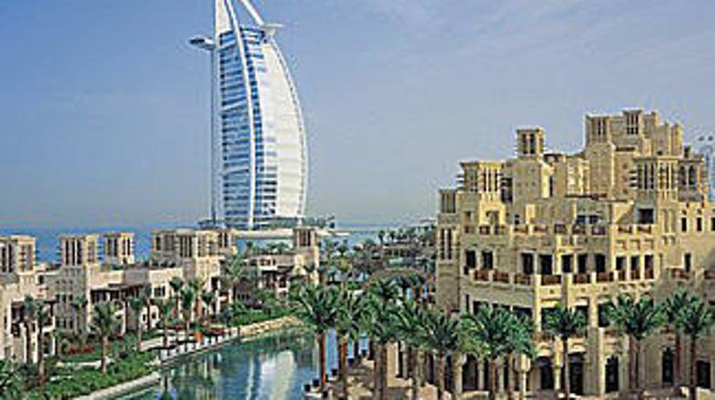 Prizorišče festivala bo tako kot lani v pravljičnem kompleksu Madinat ob plaži J