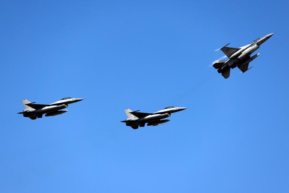 romunska letala f-16 | Avtor: Profimedia