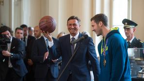 zlati red za zasluge košarkarji priznanje podelitev