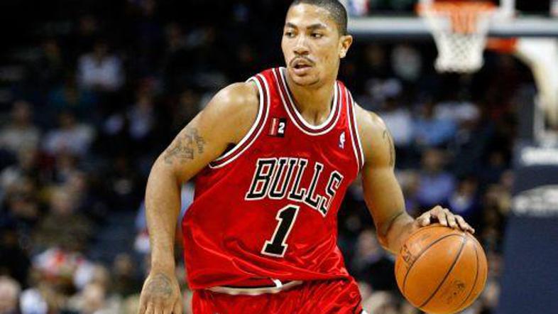 Ob prihodu na igrišče je pomahal domačim gledalcem in jim poslal poljubček.