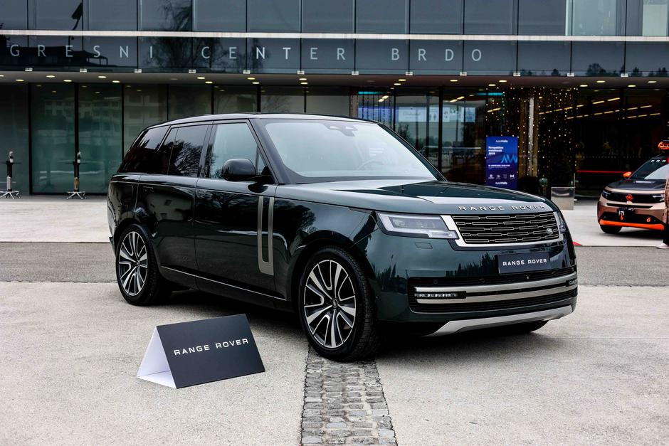 AutoWallis | Avtor: Saša Despot