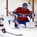Ena ob 38 obramb Careya Pricea, vratarja Montreala.