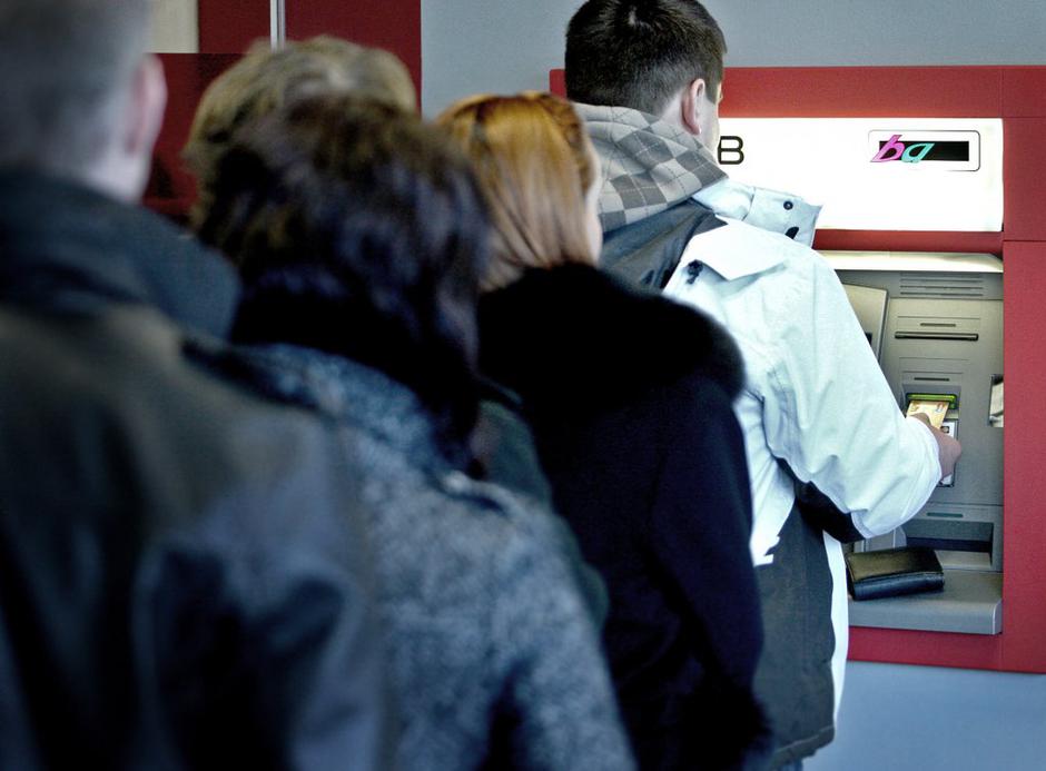 bankomat | Avtor: Boštjan Tacol