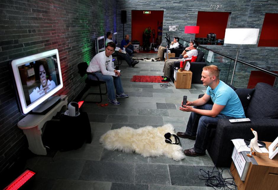 Dolgotrajno sedenje in premalo gibanja vam skrajša življenje. (Foto: EPA) | Avtor: Žurnal24 main