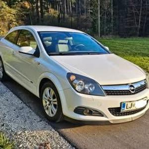 Opel Astra Karavan 1,9 CDTI Essentia