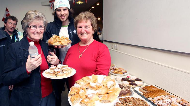 sprejem športnikov pri kanadskih Slovencih društvo Vancouver