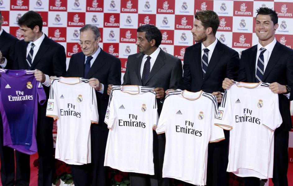 Perez Ronaldo Ramos Casillas Real Madrid Santiago Bernabeu predstavitev nov dres