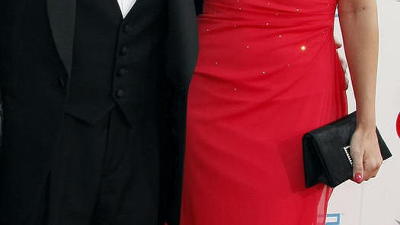 Hefner z dvojčicama Karisso in Kristino ostaja prijatelj. (Foto: Flynet/JLP)