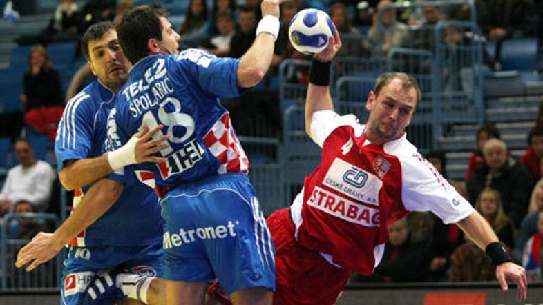 Reprezentanca Hrvaške evropsko prvenstvo nadaljuje z zmago.