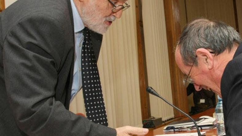 Državni svetnik in ekonomist Jože Mencinger ostro nasprotuje koaliciji, saj naj 