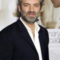 Mendes, ki je poročen z igralko Kate Winslet, je verjeten kandidat za režijo nov