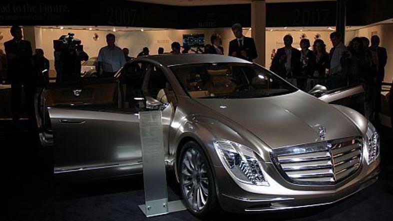 Veliki proizvajalci avtomobilov v prihodnosti stavijo na vodik kot pogonsko gori