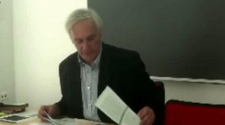 Claudio Moffa je v svojem predavanju zanikal holokavst.