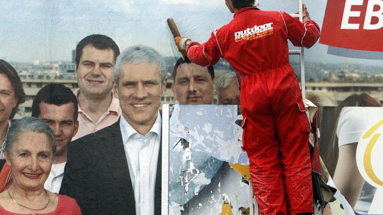 Favorit Bruslja so Tadićevi demokrati.