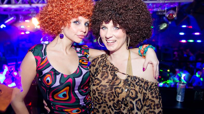 Benassi nasitil maškare v Inboxu