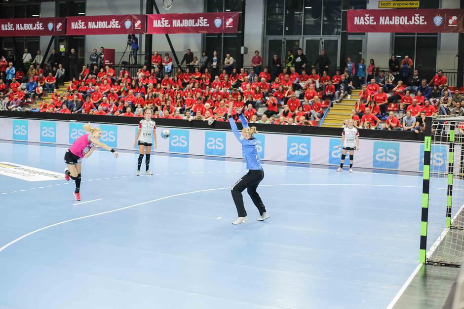 Krim Mercator - Thüringer | Avtor: Saša Despot