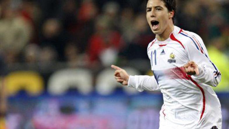 Vzhajajočo zvezdo francoskega nogometa Samirja Nasrija si v svojih vrstah želi A