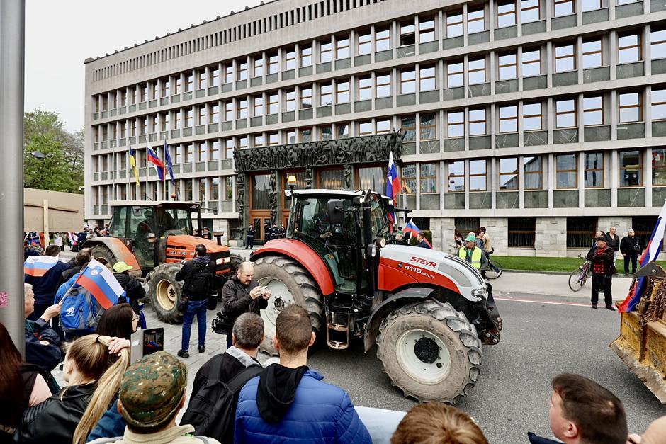 protestni shod kmetov v središču prestolnice | Avtor: Saša Despot