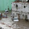 Vzrok za tako velike poplave so pogoste padavine. (Foto: AFP)