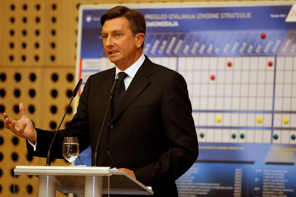 Pahor je gospodarstvenikom pokazal svoj semafor. (Foto: Nik Rovan)