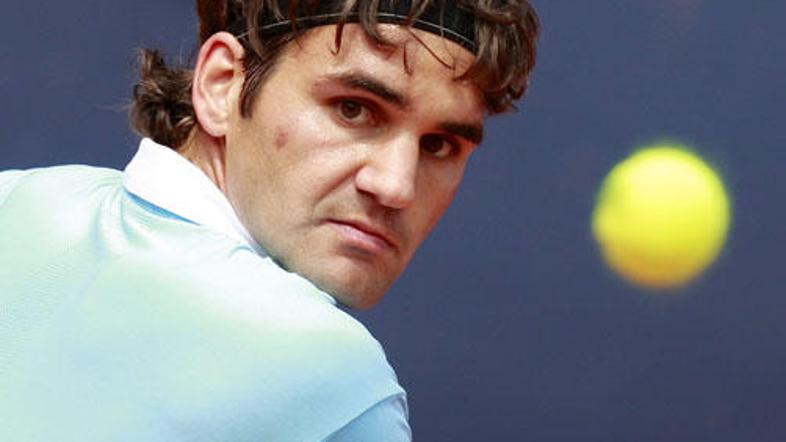 Roger Federer v četrtfinalu s Fernandom Verdascom ni imel večjih težav.