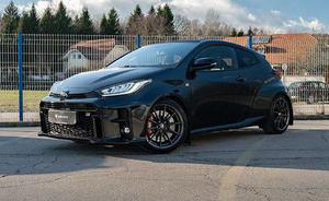 Toyota GR Yaris 1.6 TURBO GR-FOUR 4WD KW Gewinde Akrapovič Kletka