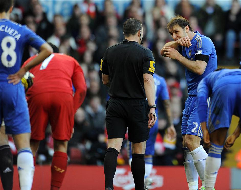 Suarez Ivanović sodnik Friend Liverpool Chelsea Premier League Anglija liga prve