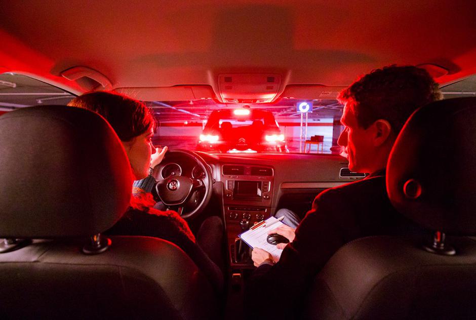 Zaviranje | Avtor: ADAC