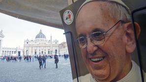 fotografija papeža Frančiška