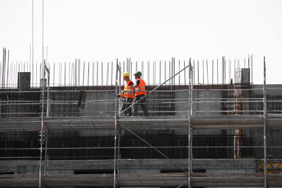 gradbišče gradbeni oder | Avtor: Profimedias