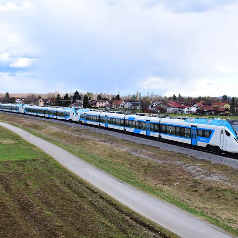 vlak Litija Slovenske železnice