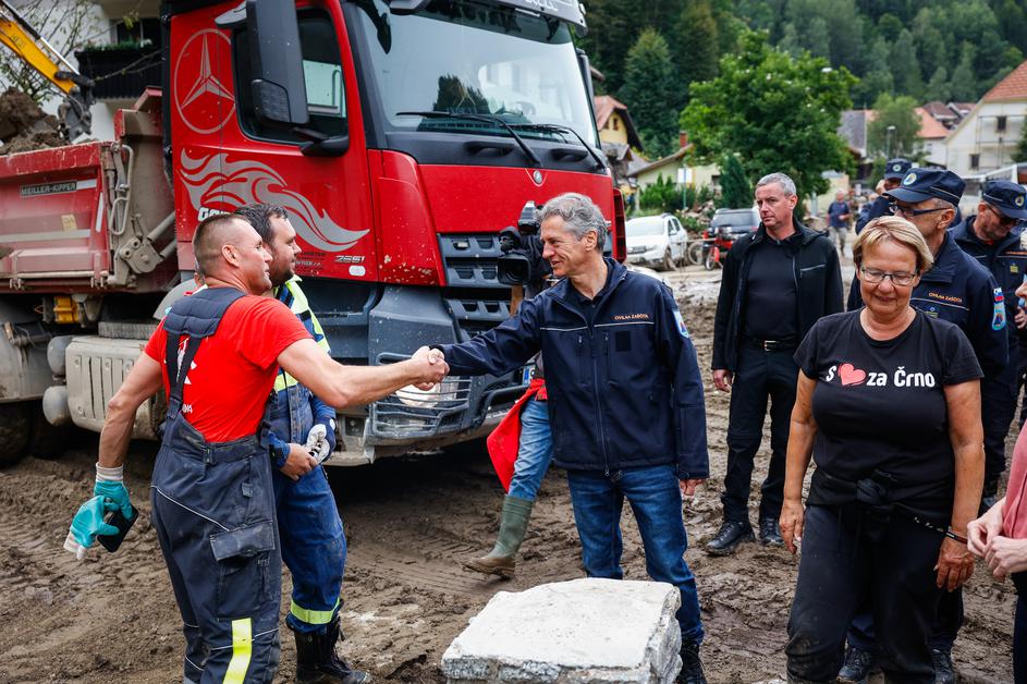 obisk Ursule von der Leyen in Roberta Goloba v Črni na Koroškem