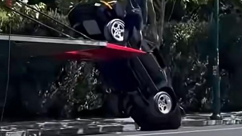 Nesreča pri razkladanju dragocenega Ruf CTR