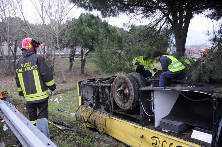 nesreča, avtobus, Italija