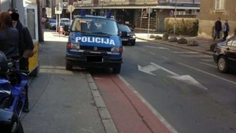 policija