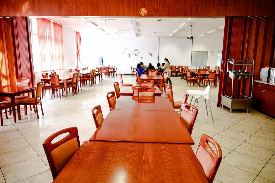 azilni dom Logatec | Avtor: Saša Despot