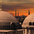 Kaotični in skrivnostni Istanbul povezuje Azijo in Evropo. (Foto: Shutterstock)