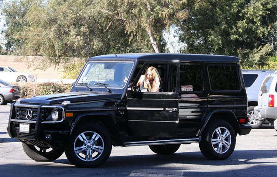 Ashley Tisdale - Mercedes-Benz G55 | Avtor: Žurnal24 main