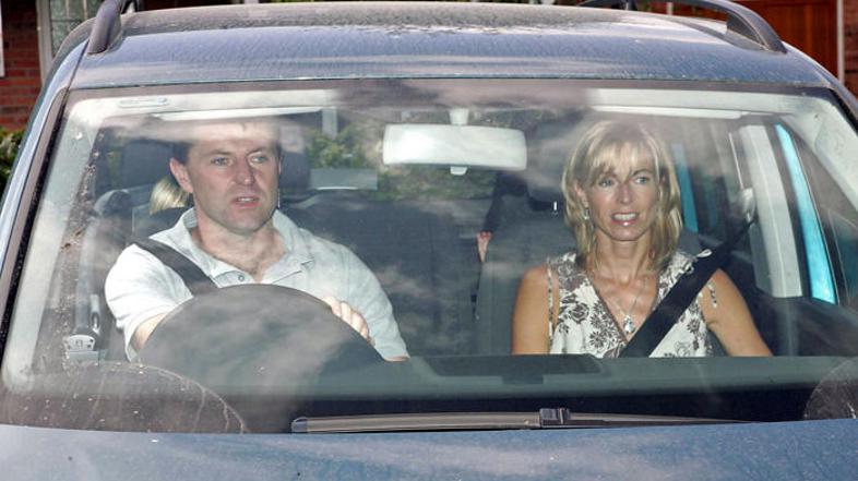 Da bi se oprala krivde za izginotje hčerke Madeleine, sta njena mati in oče Kate