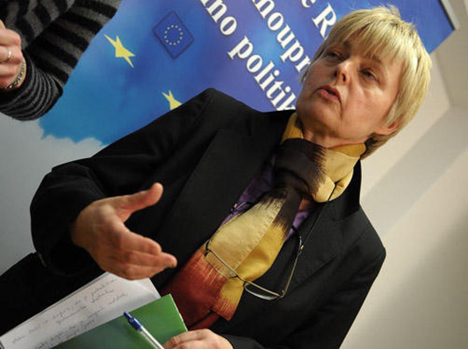 Zlata Ploštajner po manj kot letu dni zapušča vladno ekipo. Kmalu ji bo sledil š