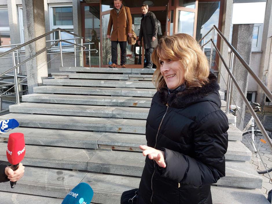 odškodnina sojenje Janez Janša Jasna Lovrec | Avtor: M. Ha.