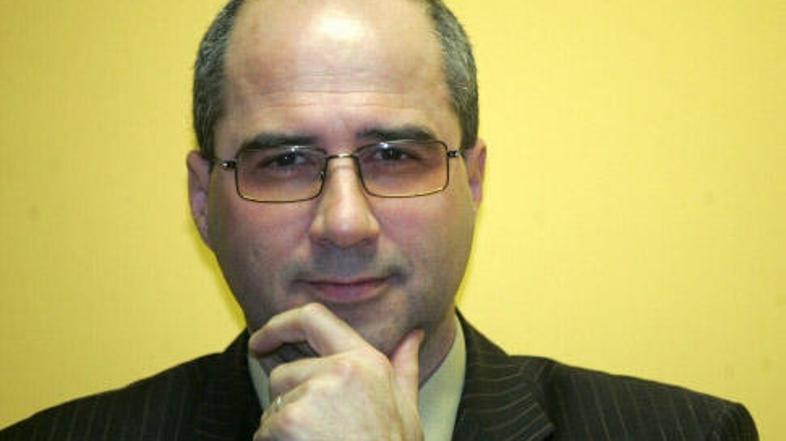 Upravi računata na poslovne sinergije, je povedal predsednik uprave časopisno-za