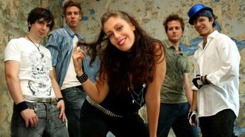 "Smo mladi, neresni, energični, polni idej in traparij," pravijo člani skupine I