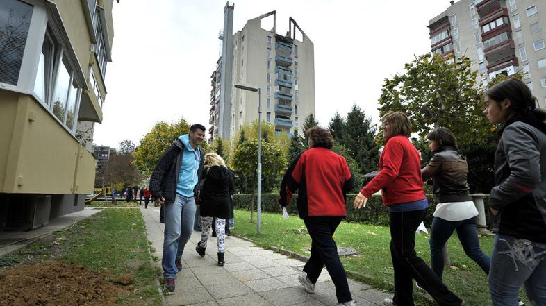 Vračanje v stolpnico