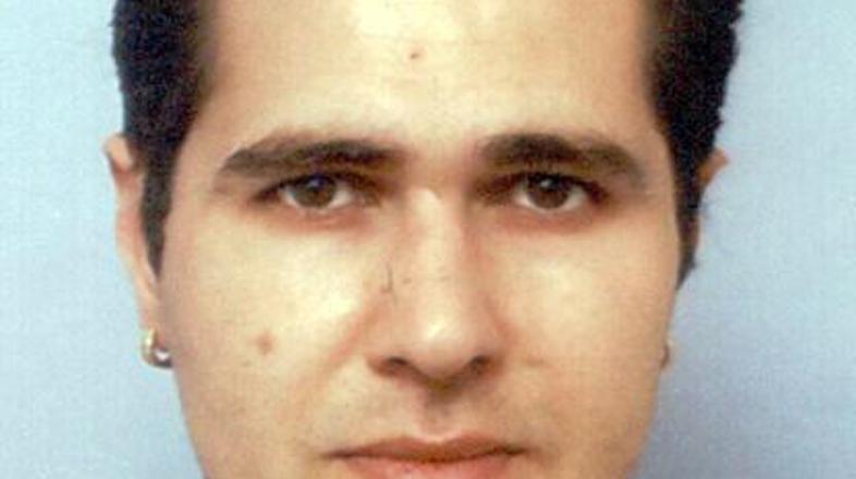 V zvezi omenjenega kaznivega dejanja policija išče 32-letnega Rašida Zahirovića,