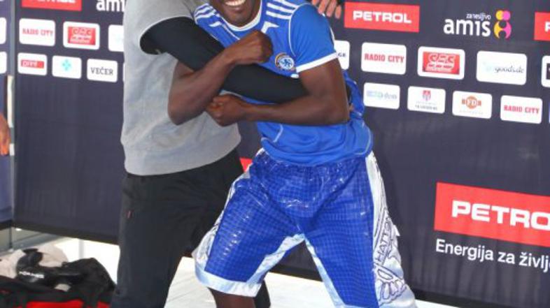 Dejan Zavec Bethuel Uushona