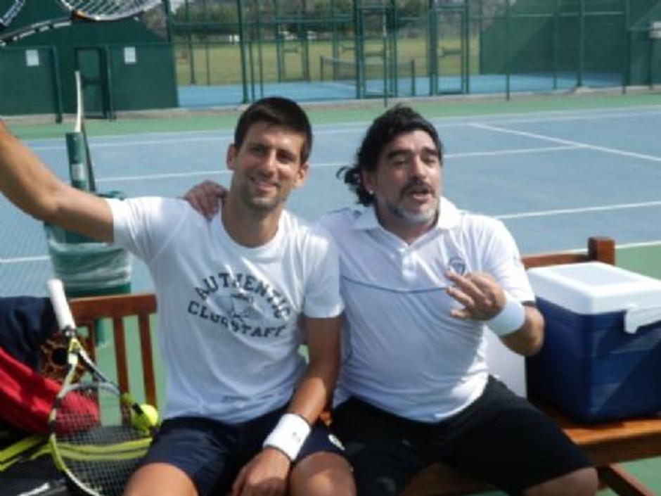 Djoković Đoković Maradona Abu Dabi tenis | Avtor: Dailymotion