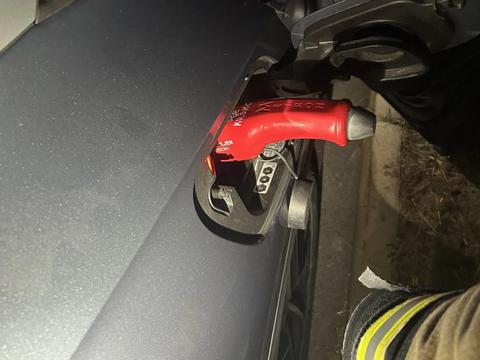 Servisni vtič za gasilce, Metron